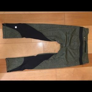 Lululemon crop pants
